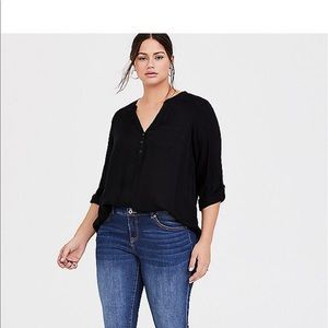 NWT Torrid Black twill Henley pullover